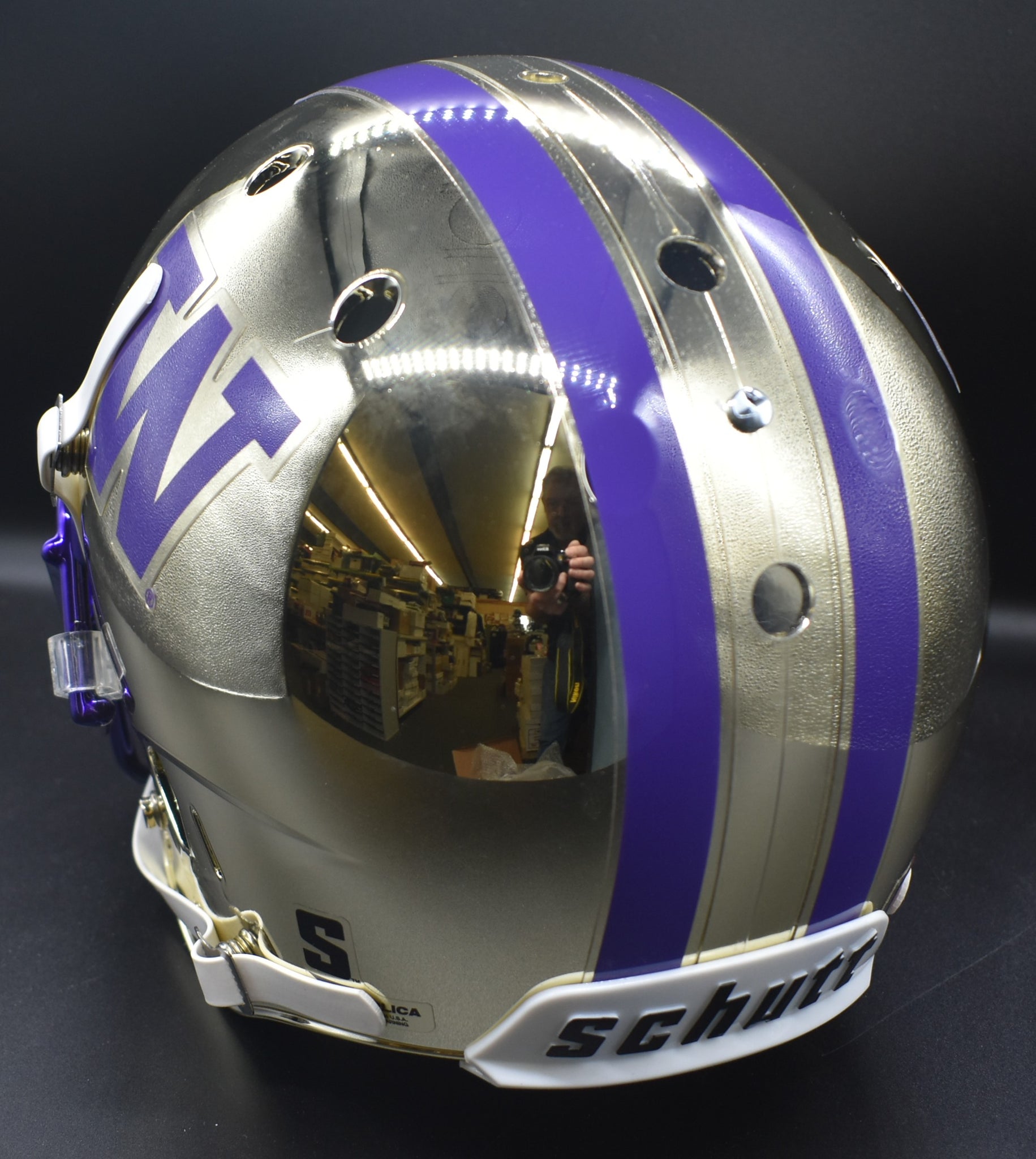 UW Washington Huskies Gold Mirror Chrome Full Size Replica Football He – Northwest Sportscards