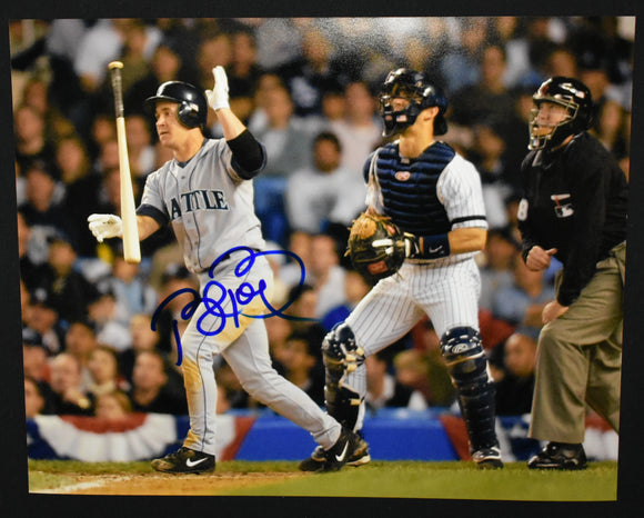 Bret Boone Signed 8x10 Mariners Photograph
